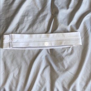 White lululemon headband